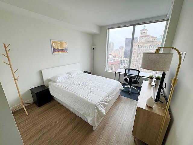 ニュー アップスケール ダウンタウン サンディエゴ ステイ クイーン ベッド プール サウナ