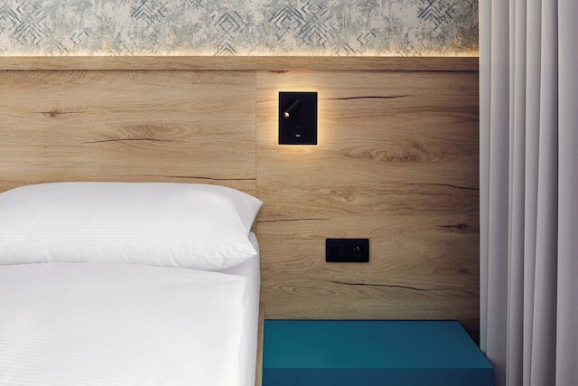 EA ホテル モーメント セルフ チェックイン