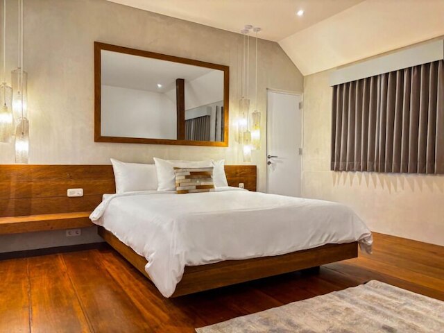 トロピカル タウンハウス 3 ベッドルームズ スミニャック