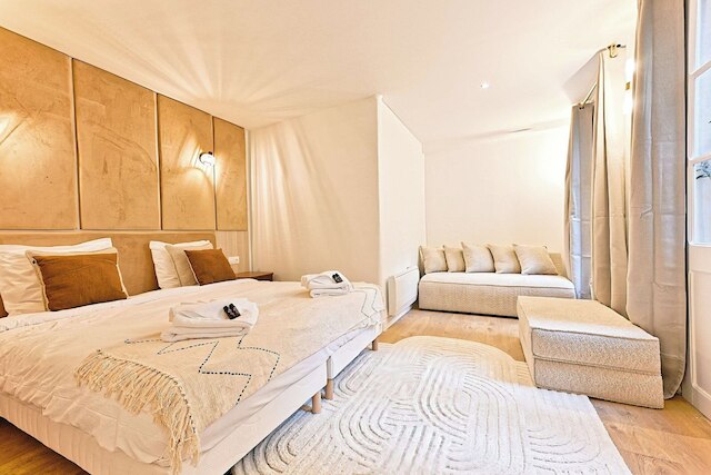 サブライム エアコンディションド フラット ギャラリーズ ラファイエット