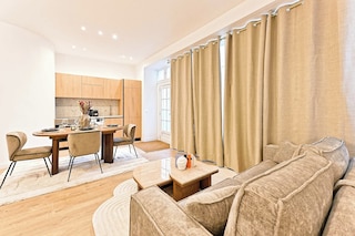 サブライム エアコンディションド フラット ギャラリーズ ラファイエット