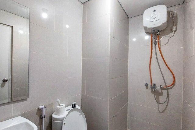 ゴージャス アンド ホーミー 1 ベッドルーム アパートメント アット ポドモロ シティ デリ メダン