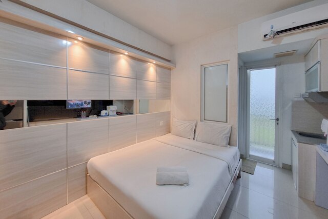 ウォーム スタジオ アット スチューデント キャッスル ジョグジャカルタ アパートメント