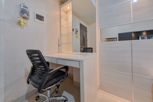 ウォーム スタジオ アット スチューデント キャッスル ジョグジャカルタ アパートメント