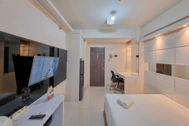 ウォーム スタジオ アット スチューデント キャッスル ジョグジャカルタ アパートメント