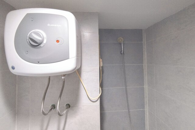 レストフル アンド ベスト ロケーション スタジオ アット タマン メラティ スラバヤ アパートメント