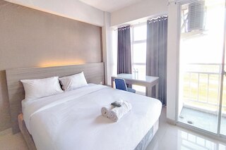 レストフル アンド ベスト ロケーション スタジオ アット タマン メラティ スラバヤ アパートメント