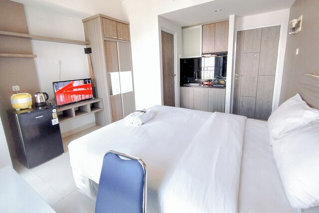 レストフル アンド ベスト ロケーション スタジオ アット タマン メラティ スラバヤ アパートメント