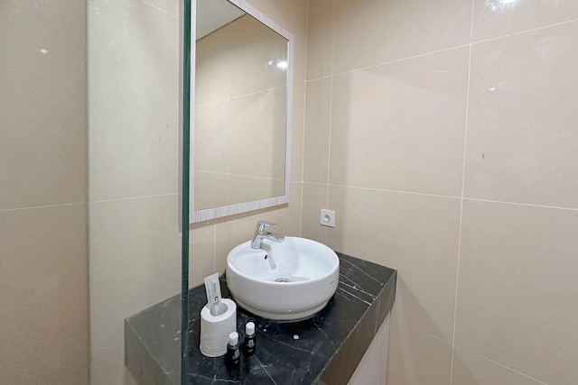 モダン アンド コージー 1ベッドルーム アット グランド スンコノ ラグーン アパートメント