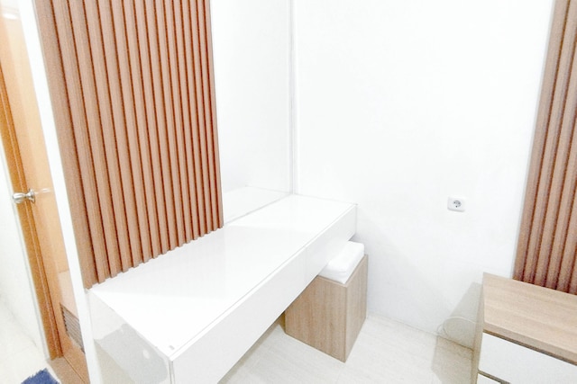 トランクィル スタジオルーム アット バレ ヒンギル アパートメント