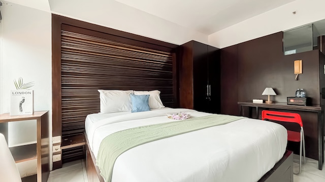 ホーミー スタジオ アット サヒッド メトロポリタン アパートメント