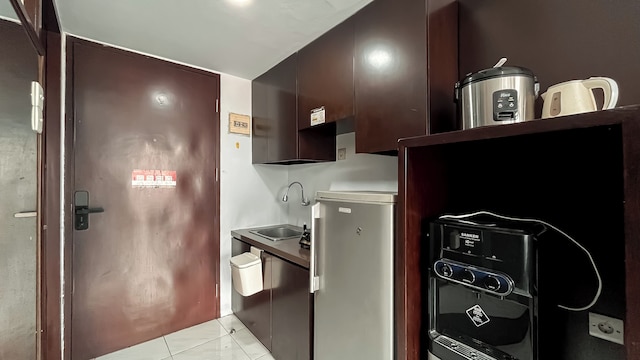 ホーミー スタジオ アット サヒッド メトロポリタン アパートメント