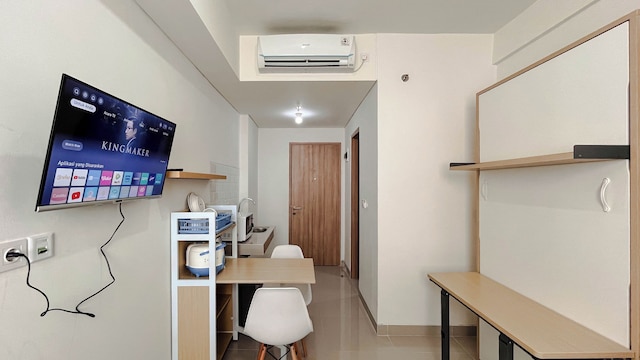 コンフォータブル スタジオ ルーム アパートメント (ノー キッチン) アット バンダラヤ タラサ シティ マカッサル