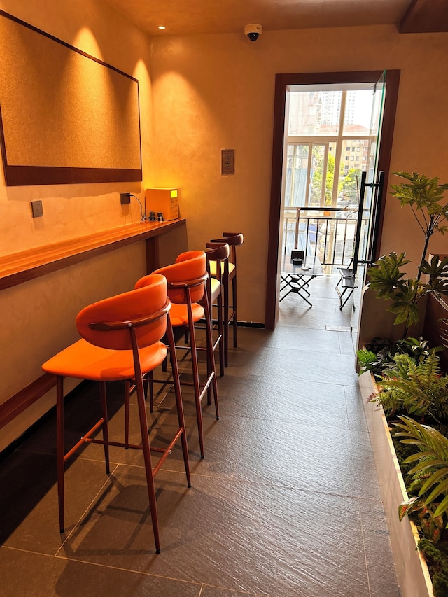 Shanghai Hills&Dengba XIHE Hotel