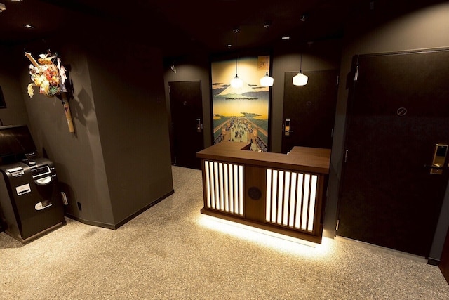 ホテル松の井　酒林