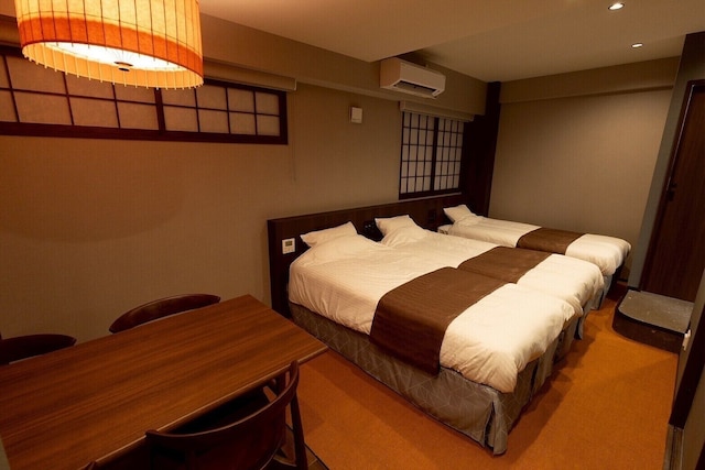 ホテル松の井　酒林