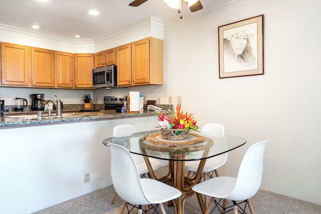 オーシャン ビュー - プール & BBQ エリア - Vrkcv