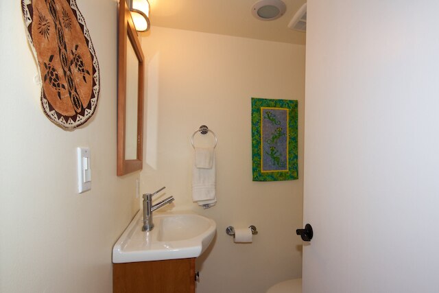 オールモスト オーシャン フロント - ビューティフル ウッドワーク - トップフロア - Vrkcv