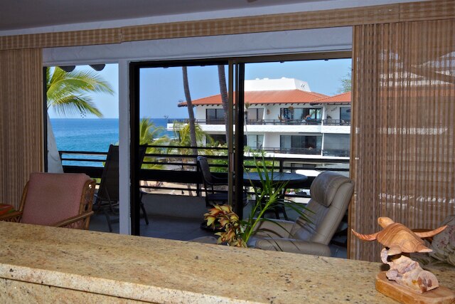 オールモスト オーシャン フロント - ビューティフル ウッドワーク - トップフロア - Vrkcv