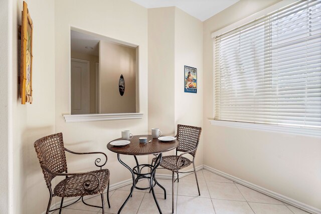 コンシェルジュ インクルード - ウォーク トゥ レストランズ & ショッピング - エアコン - インフィニティ プール! - Vrkcv