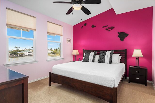 2 ベッドルーム ウィズ ロフト アンド マウンテンビューズ