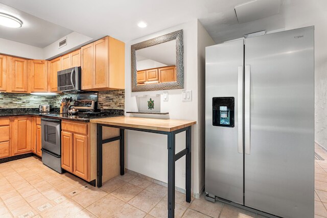 オーシャンフロント コンプレックス - アップデーテッド グラウンドフロア コンド ウィズ エアコン & 2 プールズ - Vrkcv