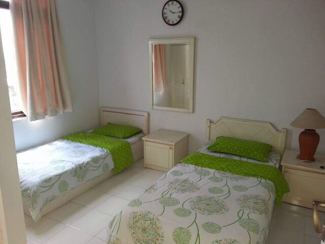 アパートメン タマン セジャテラ