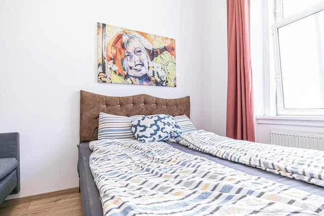 ラージ 5ベッドルーム セントラル フラット ニア オーガルテン