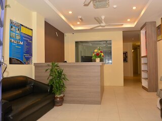 キッシュ ホテル