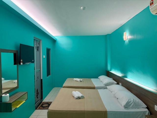 キッシュ ホテル