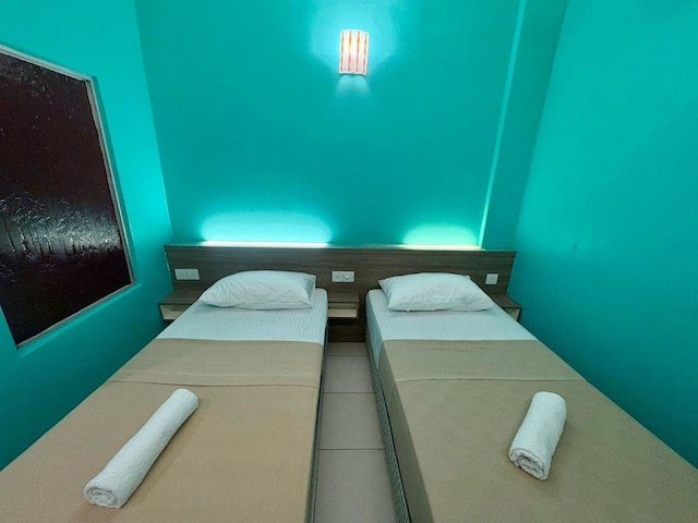 キッシュ ホテル