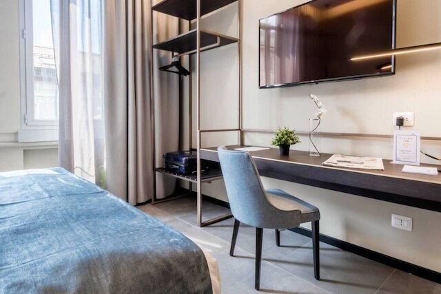 スーパーブ ルーム フォー 4 ニア ドゥオーモ ディ ミラノ