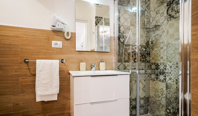 バリルームズ - スパラノ スイーツ