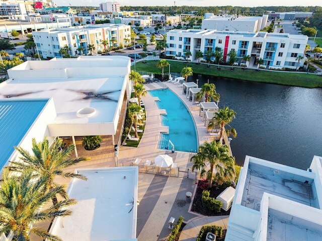 デイトナ 3ベッドルーム ゲッタウェイ プール、ジム、ペットフレンドリー