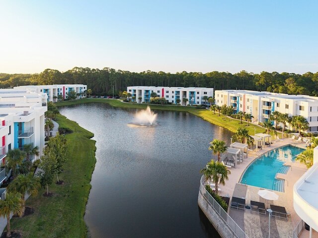 デイトナ 3ベッドルーム ゲッタウェイ プール、ジム、ペットフレンドリー