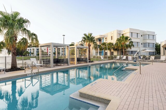 デイトナ 3ベッドルーム ゲッタウェイ プール、ジム、ペットフレンドリー