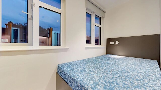 スチューデント オンリー パディントン シティ ビュー