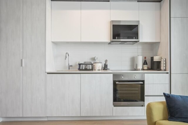 アップスケール コンド イン ダウンタウン トロント