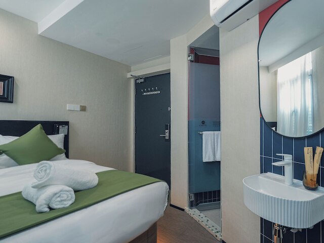 ア オテル チャイナタウン ステイ フロム 8PM トゥ 9AM