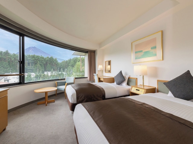 エバーグリーン富士