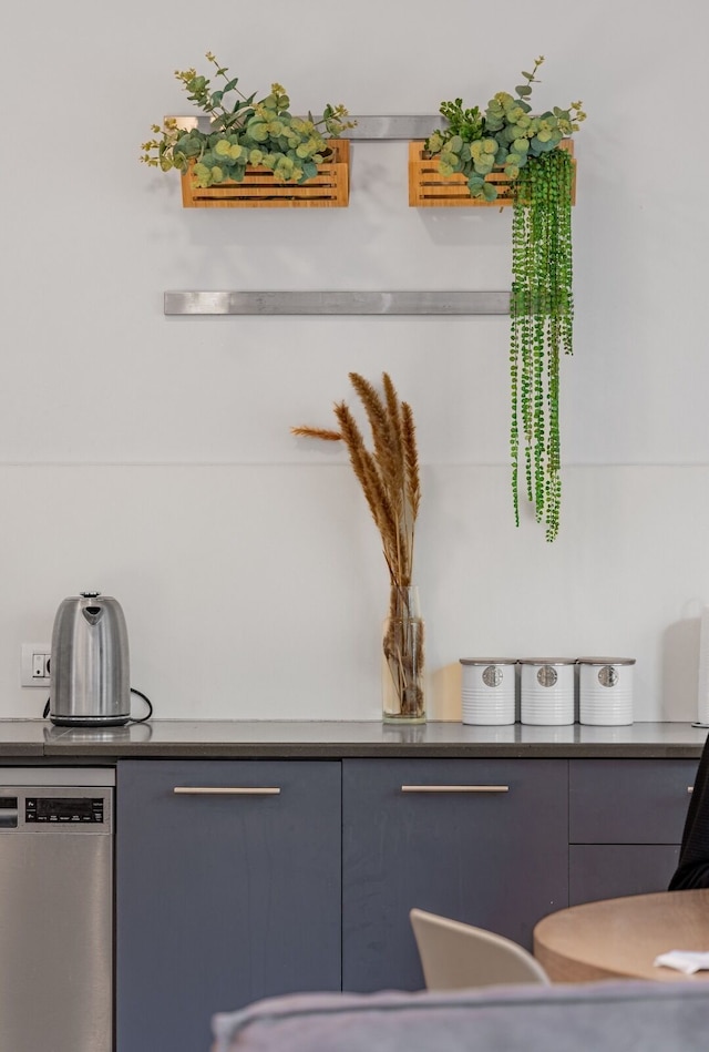 アレンビー スペーシャス 6ベッドルーム ホーム バイ シー アンド レント