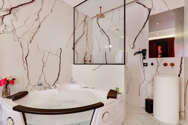 ラグジュアリー スイート ウィズ エアコン ル マレ ボーブール