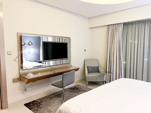 コスモス リビング 1 ベッドルーム パラマウント タワーズ