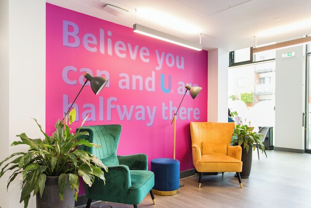 スチューデント オンリー リバーサイド マンチェスター