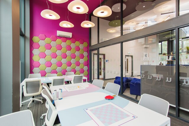 スチューデント オンリー リバーサイド マンチェスター