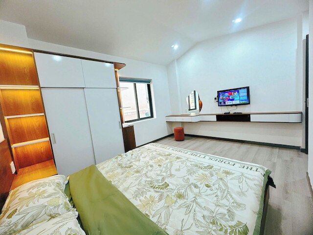 ルイ オティス アパートメント 03