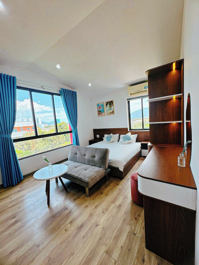 ルイ オティス アパートメント 03