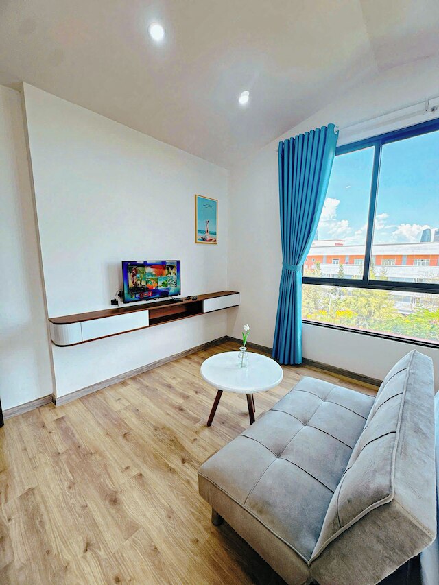 ルイ オティス アパートメント 03