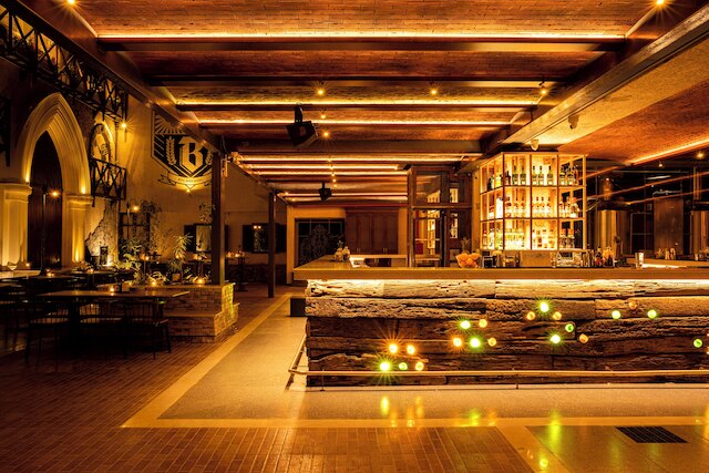 ザ クォーターズ ビジネス ホテル