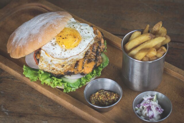 ザ クォーターズ ビジネス ホテル